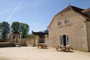 FERME ÉQUESTRE DE LAGESSE