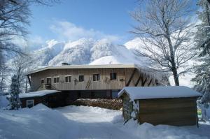 Auberge de Jeunesse HI Le Mont-Dore - Chalet le Grand Volcan