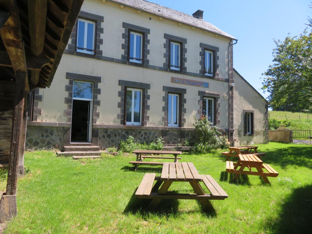 Gites De Groupe Puy De Dome Gite le Marguerite : location gite Puy De Dôme - Gitedegroupe.fr