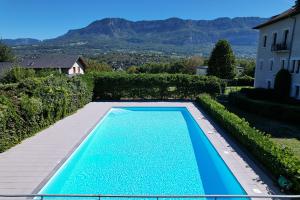 Villa L'OBSERVATOIRE 180 m2 ⭐⭐⭐⭐ avec piscine à Tresserve