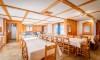 Chalet 35 Personnes avec piscine au pied des pistes 1850m, La ROSIERE en Savoie